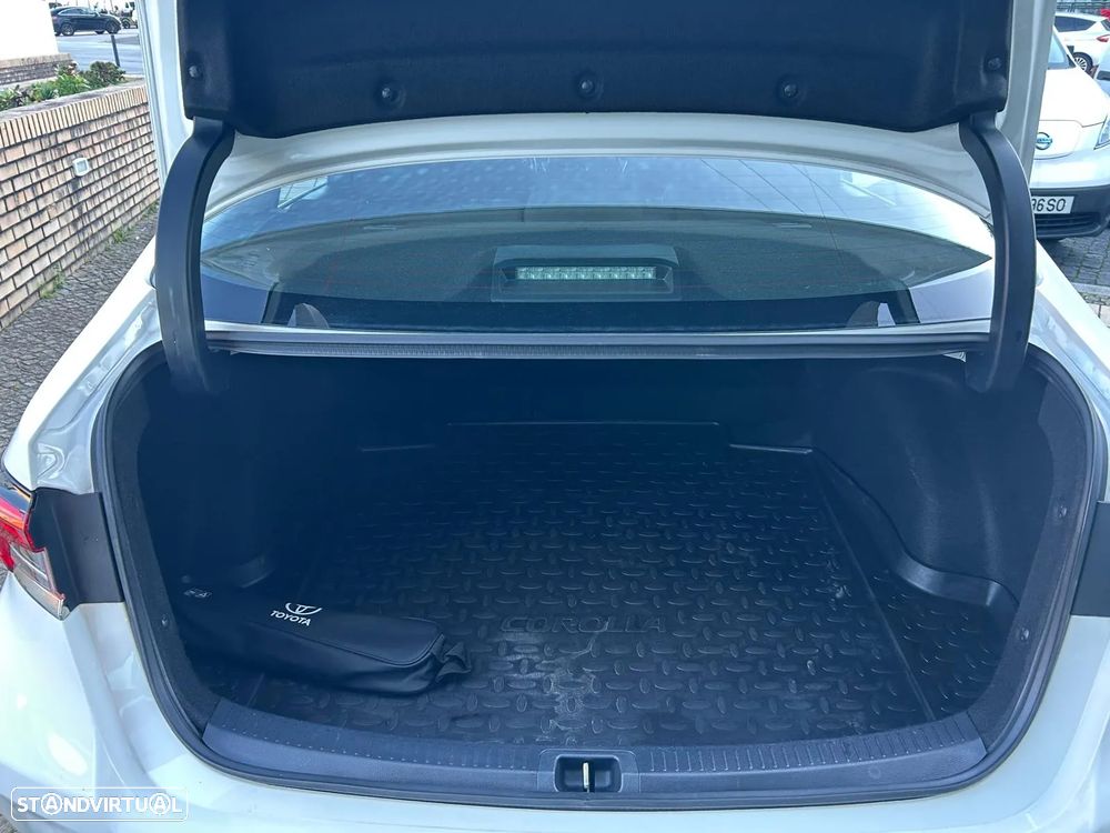 Toyota Corolla SD 1.8 Hybrid Comfort - 25