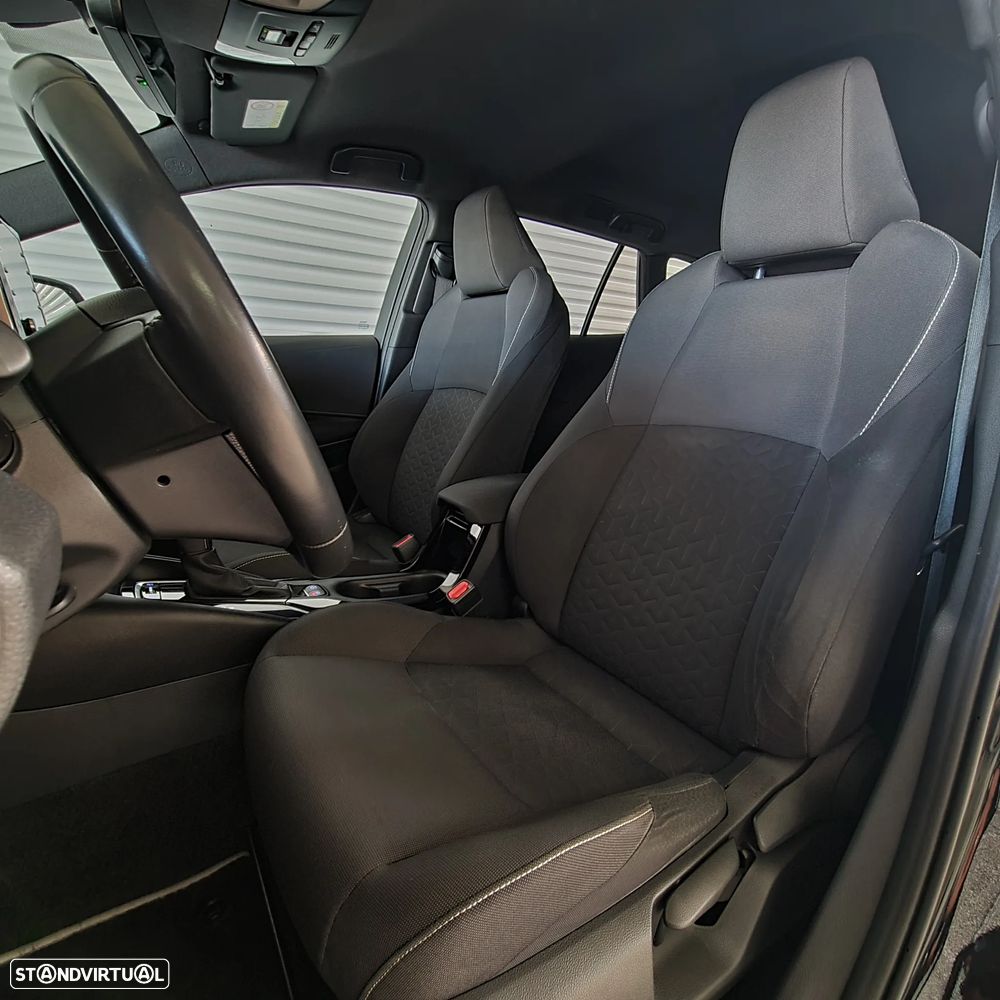 Toyota Corolla Touring Sports 1.8 Hybrid Comfort+P.Sport - 14