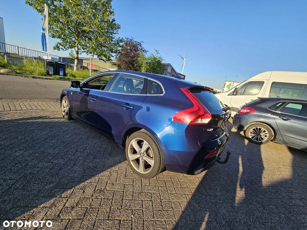 Volvo V40 D2 Drive-E Ocean Race - 4