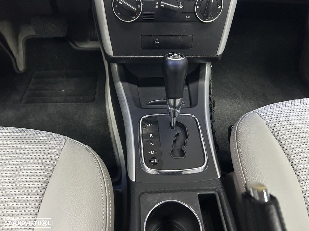 Mercedes-Benz A 150 Avantgarde Automatic - 14