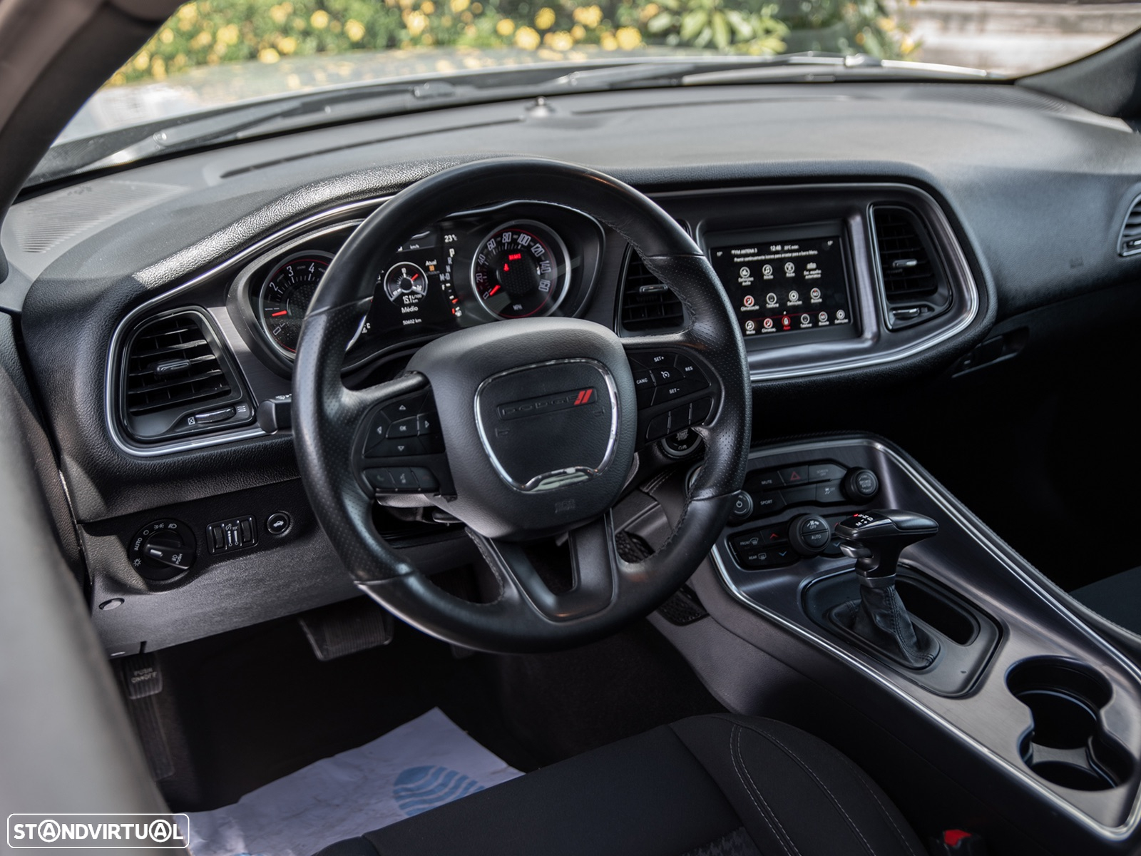 Dodge Challenger Auto R/T Plus - 4
