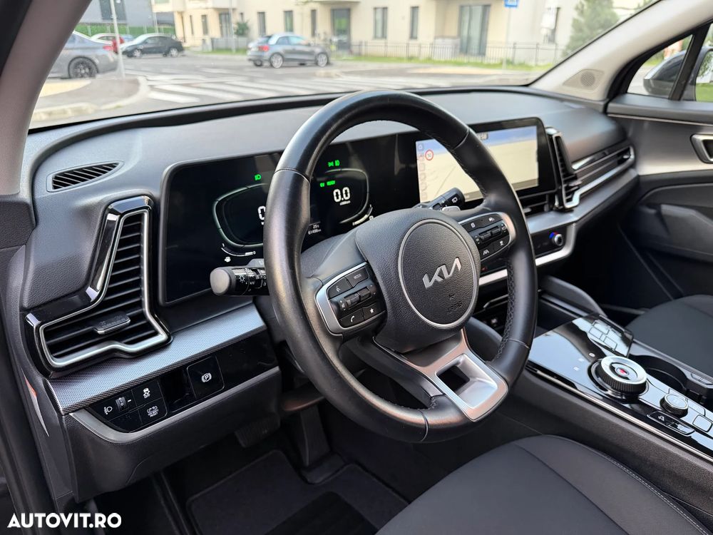Kia Sportage 1.6 T-GDI HEV 6AT 4x2 Business Line - 13