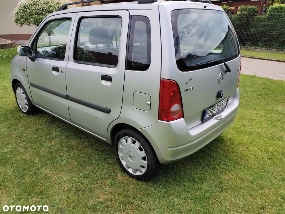 Opel Agila 1.0 - 3