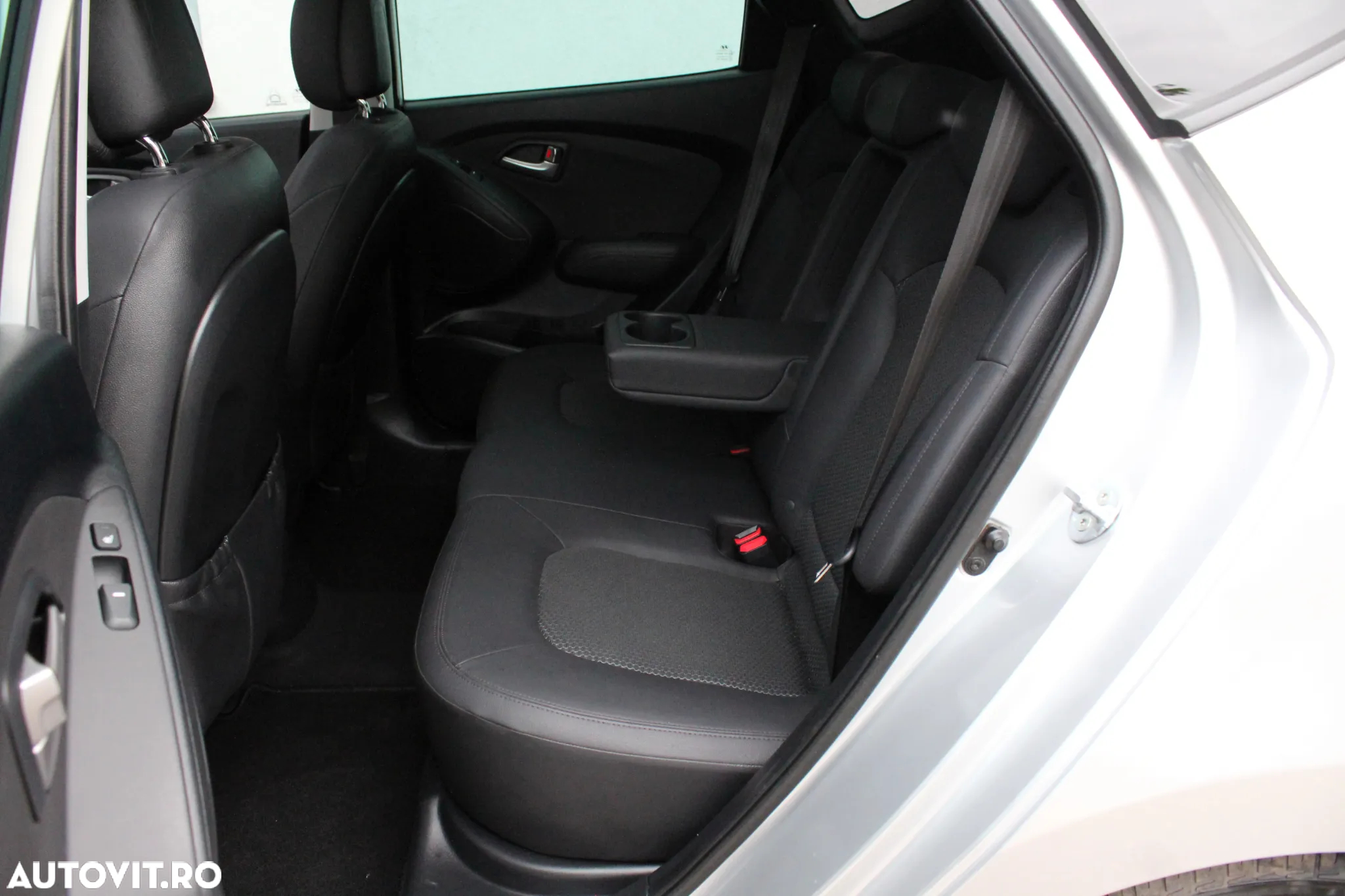 Hyundai ix35 2.0 CRDI 4WD Automatik Premium - 7