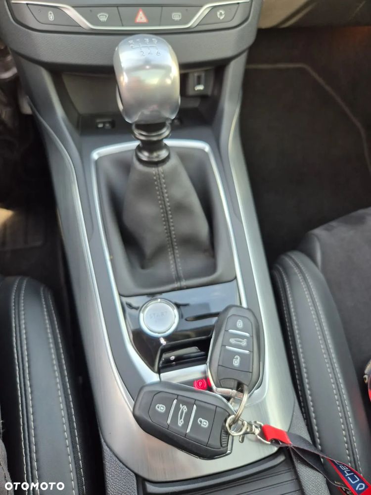 Peugeot 308 SW BlueHDi 150 Stop & Start Business-Line - 13