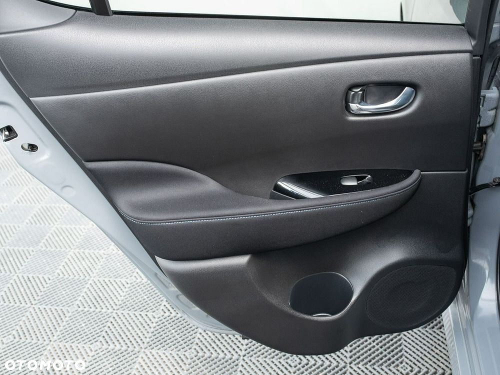 Nissan Leaf 40kWh N-Connecta - 24