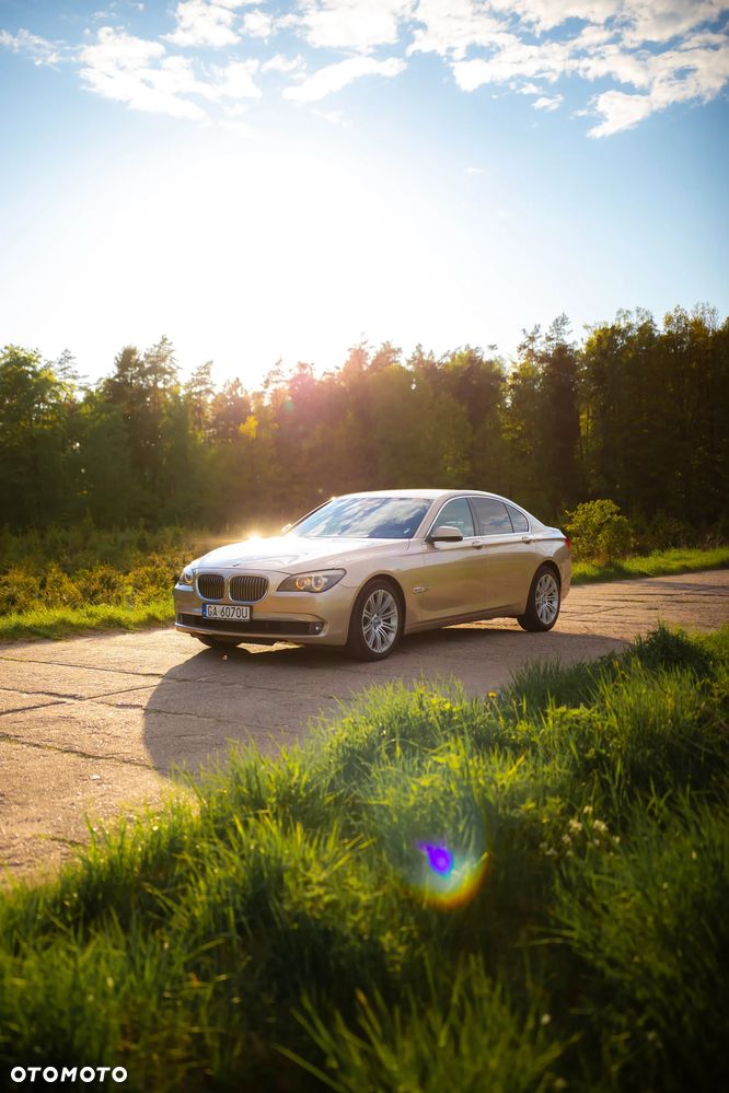 BMW Seria 7 740d xDrive - 2