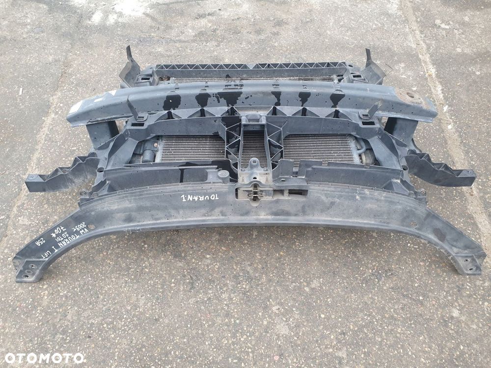 PAS PRZEDNI KOMPLET CHŁODNIC VW TOURAN I LIFT 2009 ROK 2.0 TDI - 4