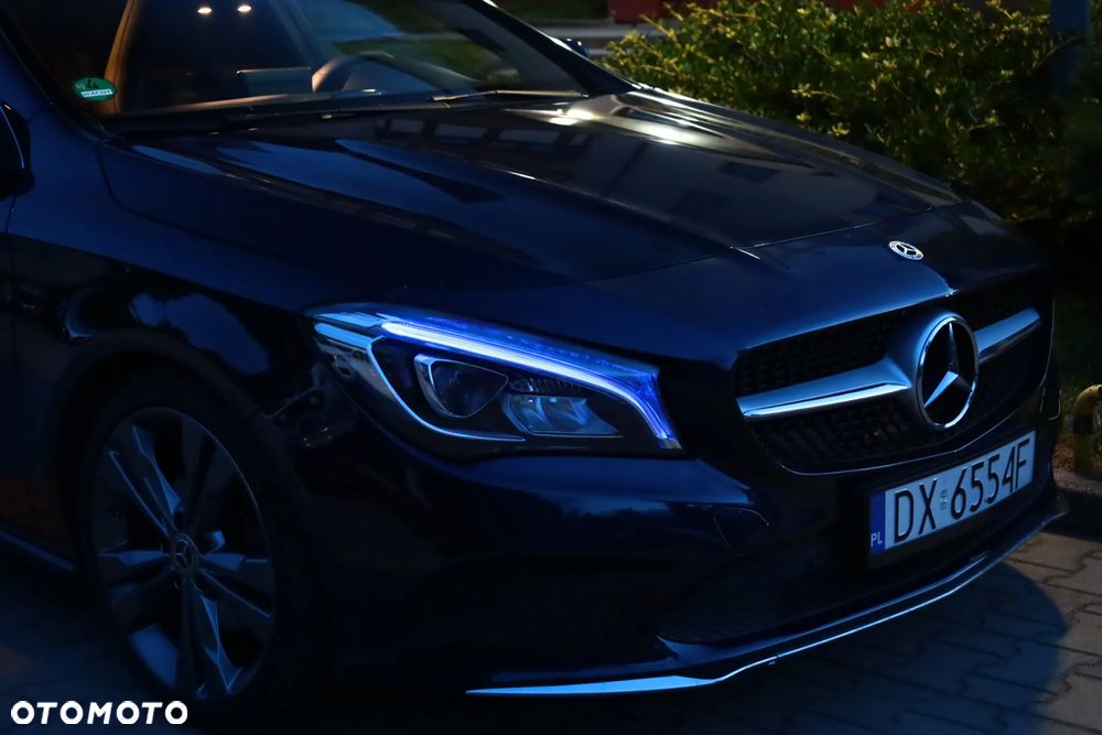 Mercedes-Benz CLA 180 7G-DCT Peak Edition - 41