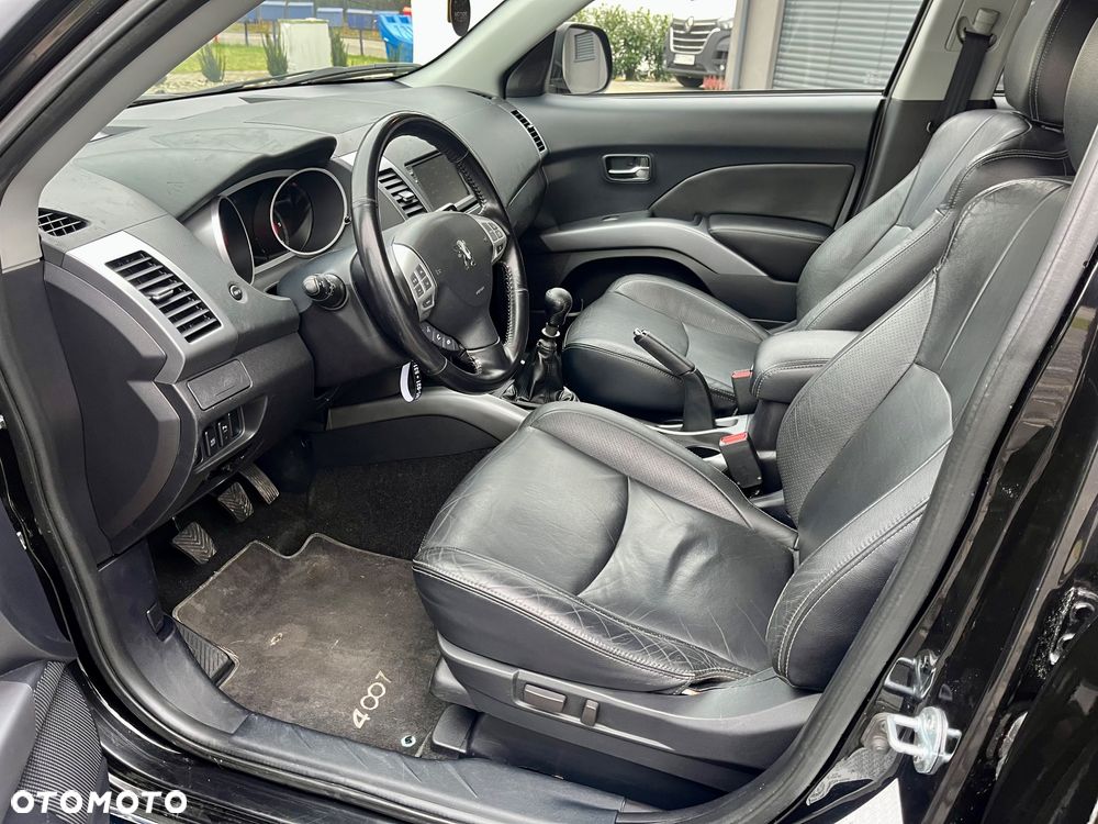 Peugeot 4007 HDI FAP 7-Sitzer Platinum - 11