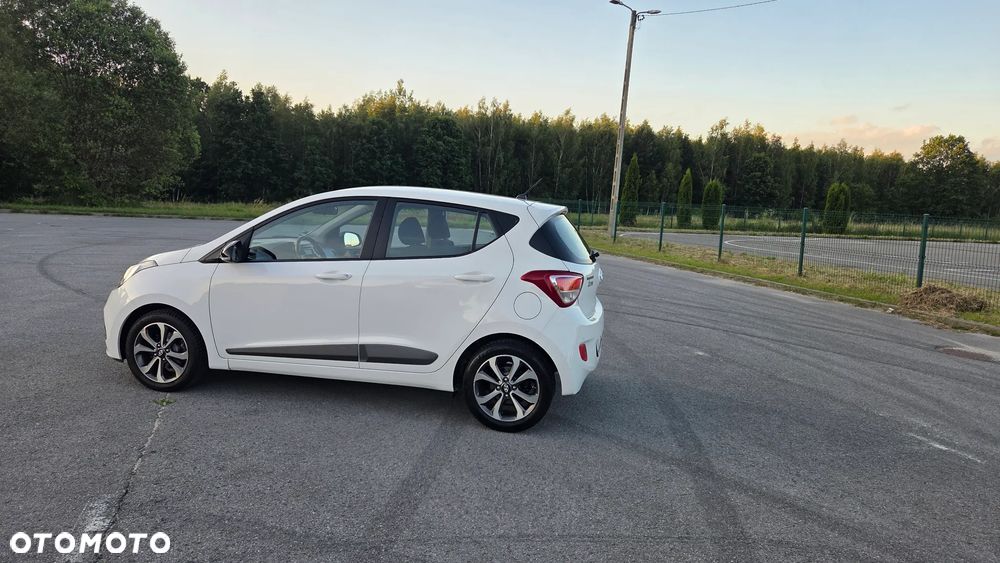 Hyundai i10 1.0 BlueDrive Premium - 10