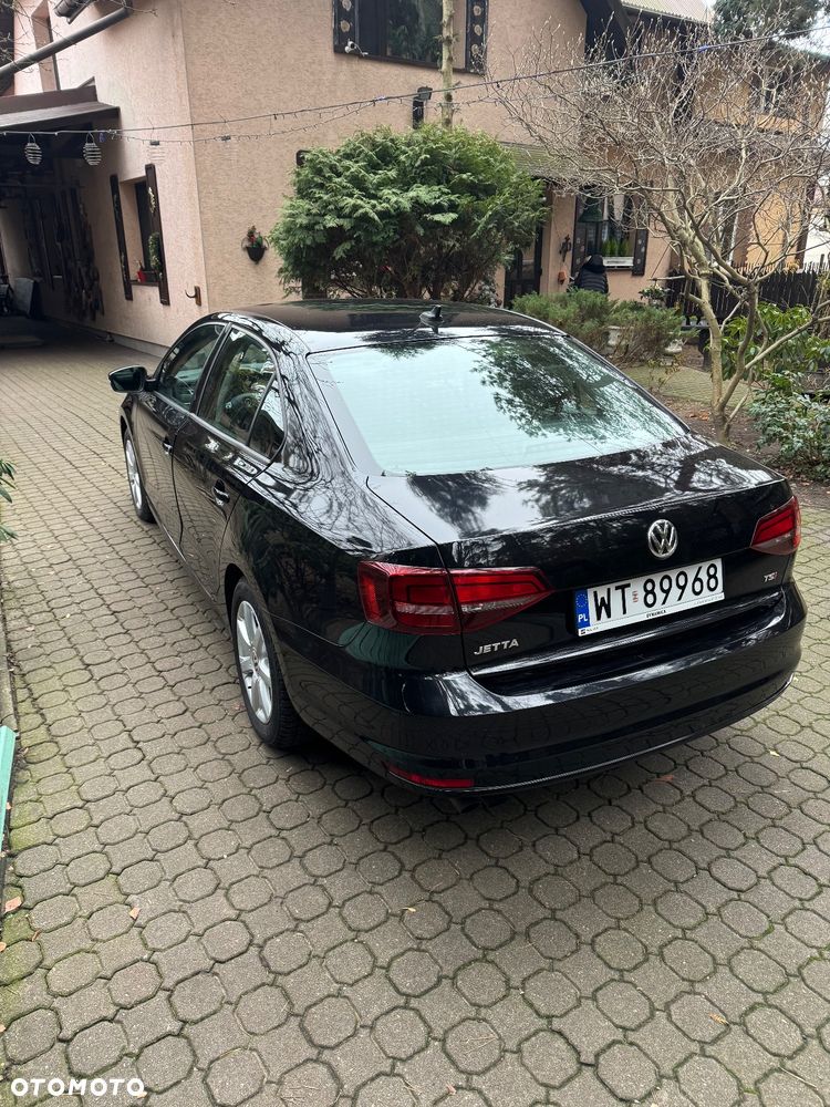 Volkswagen Jetta - 3