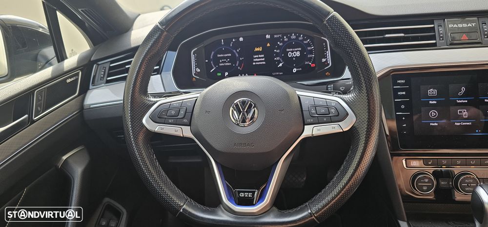 VW Passat Variant - 23