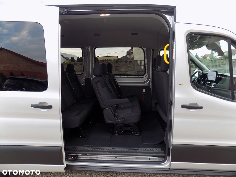 Ford Transit Kombi L3H2 Limited - 36