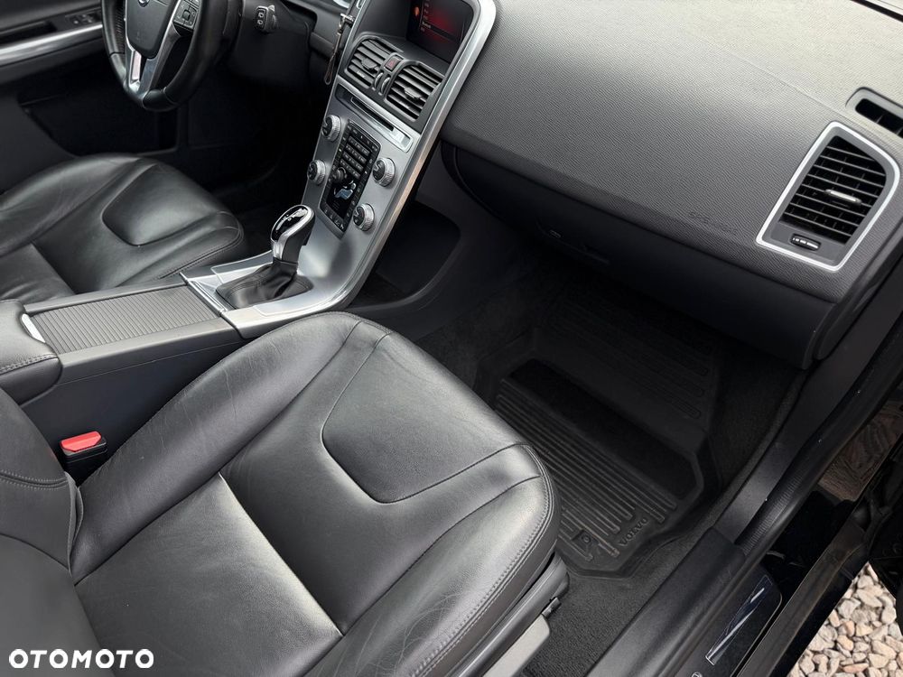 Volvo XC 60 D4 Geartronic Summum - 22