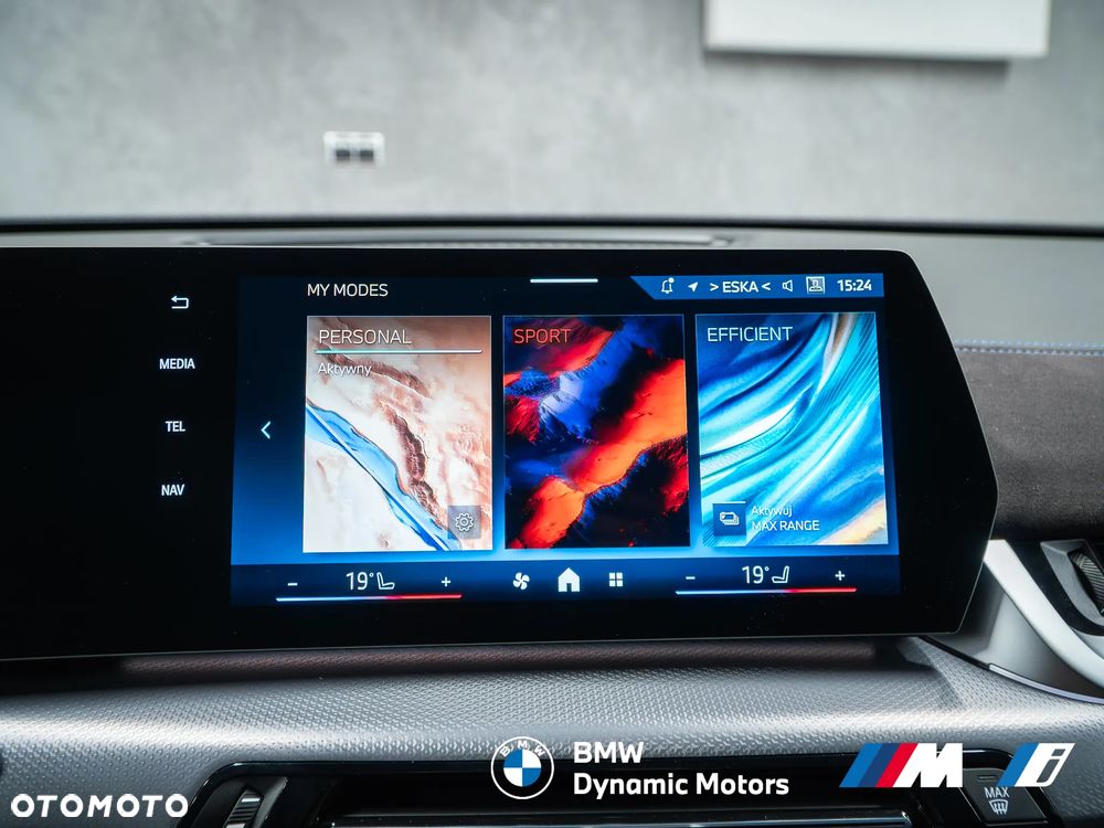 BMW iX2 eDrive20 - 33