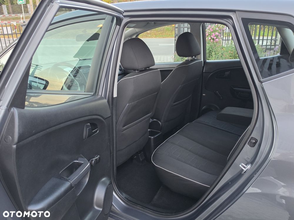 Kia Venga 1.4 CVVT Titanium Collection - 19
