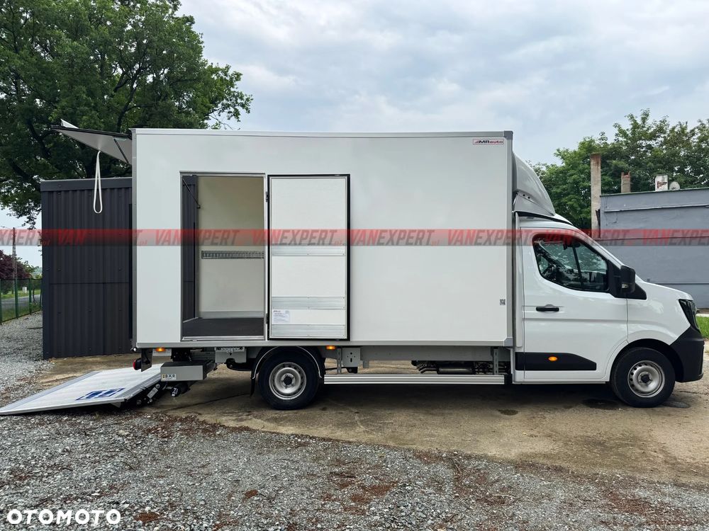 Renault MASTER AUTOMAT Kontener + Winda 750KG - 17