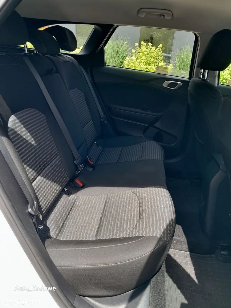 Kia Ceed 1.5 T-GDI M - 29