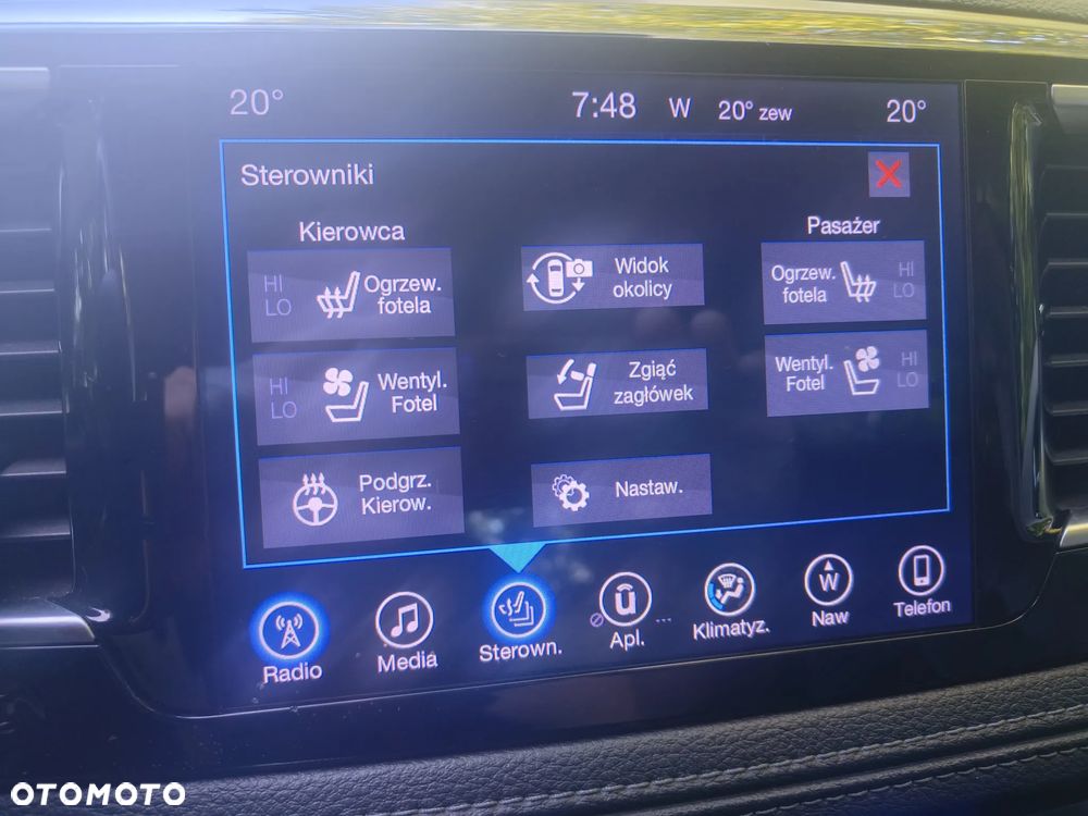 Chrysler Pacifica - 32