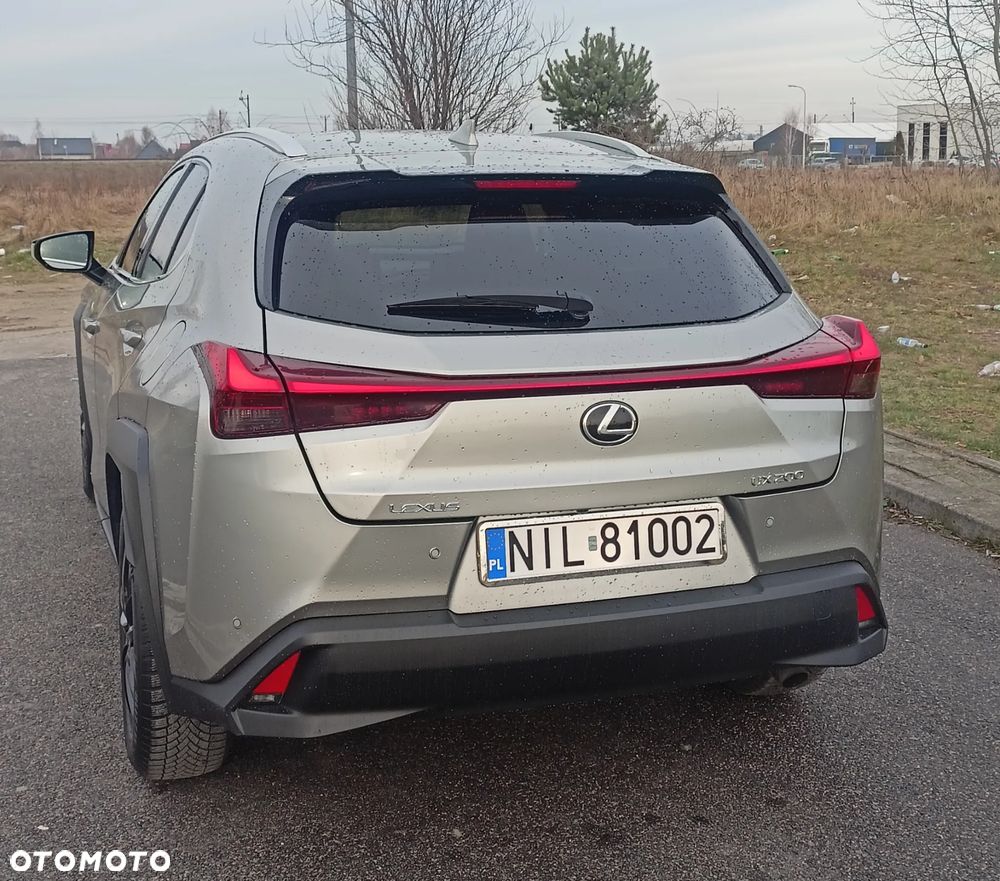 Lexus UX - 11