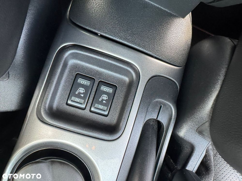 Nissan Juke 1.6 DIG-T ALL-MODE 4x4i Xtronic Tekna - 31