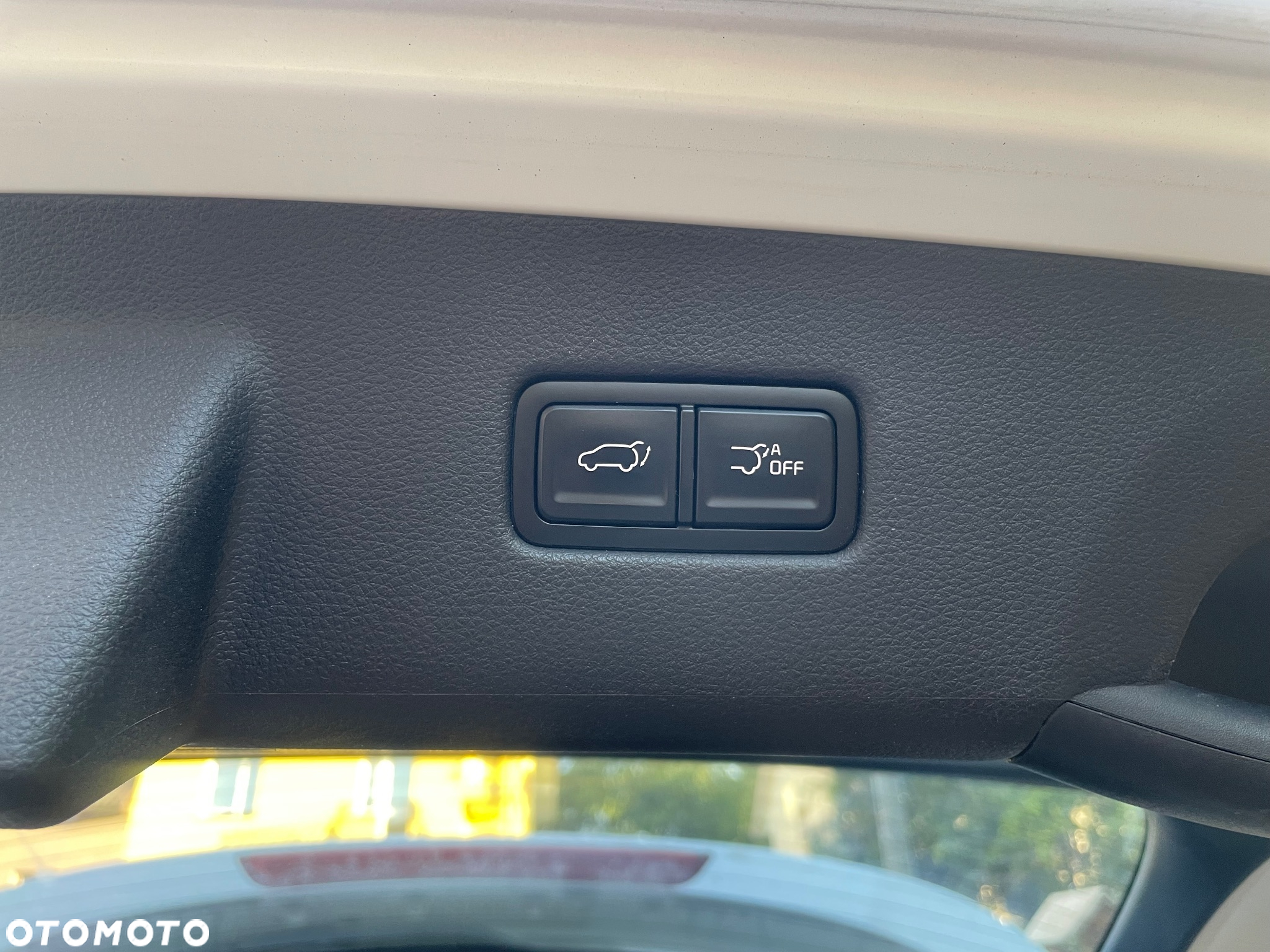 Kia Carnival - 21