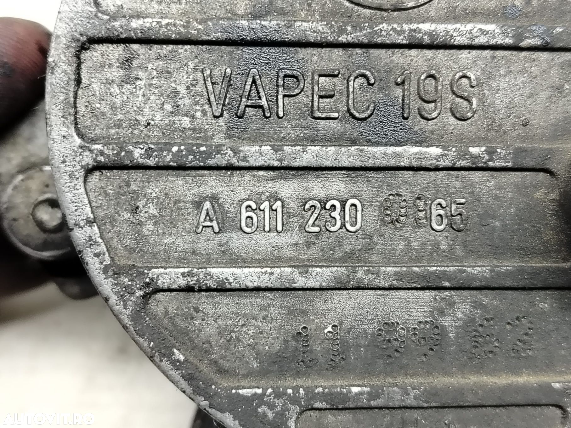 Pompa vacuum 2.2 cdi om611980 a6112300165 Mercedes-Benz Sprinter 1 90 - 3