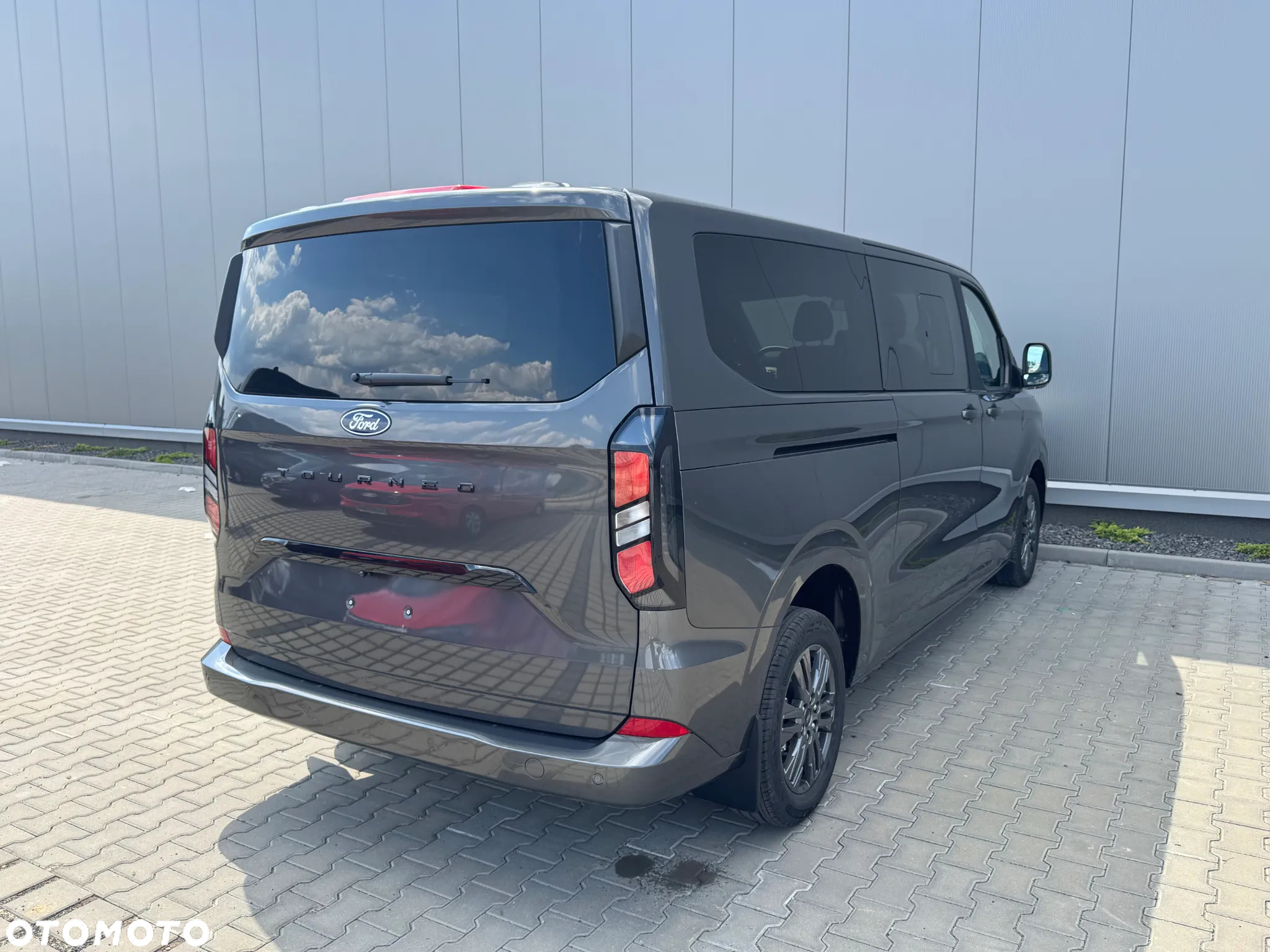 Ford Tourneo Custom 2.0 EcoBlue L2 Titanium SelectShift - 9