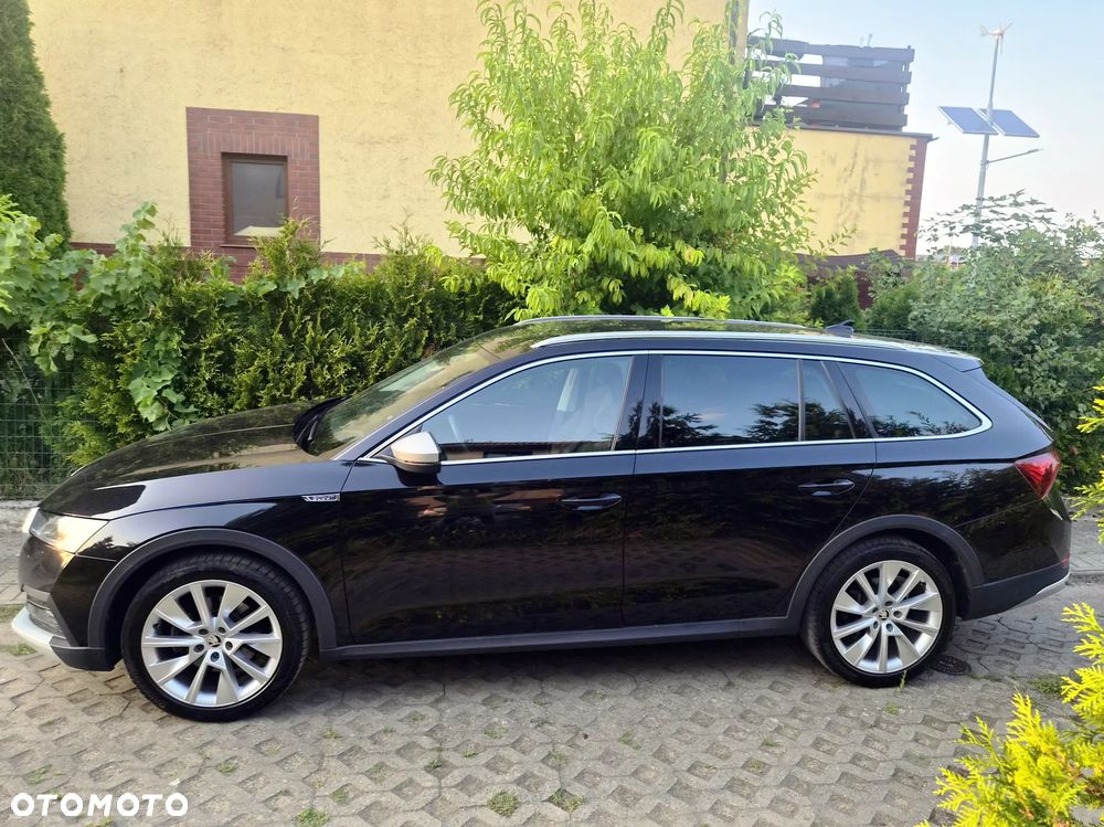 Skoda Octavia 2.0 TDI 4x4 DSG Scout - 9