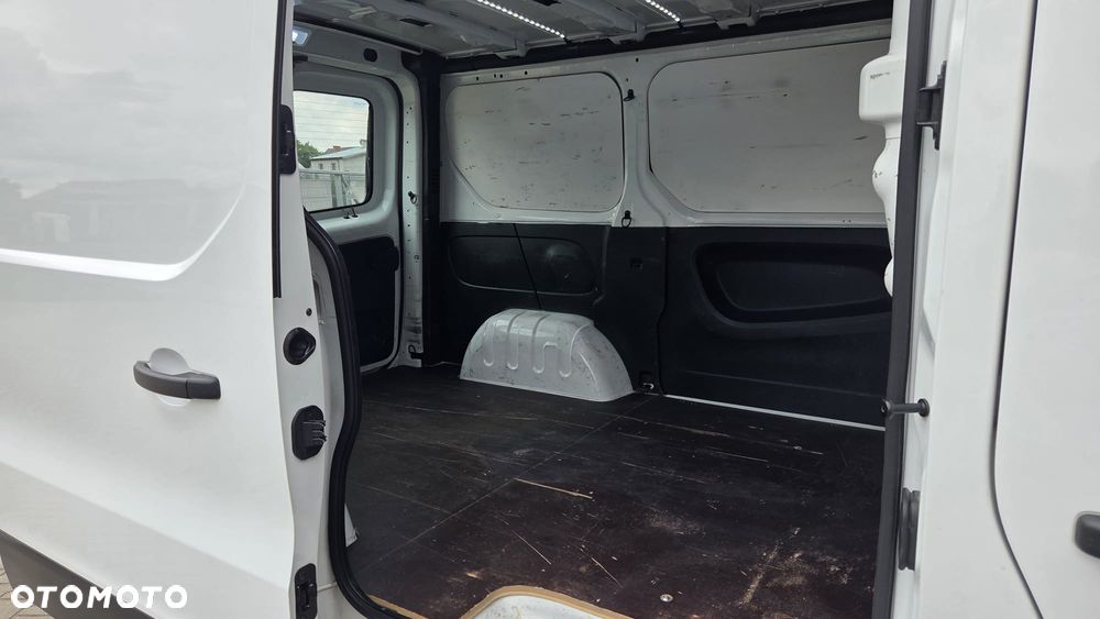 Renault Trafic - 13