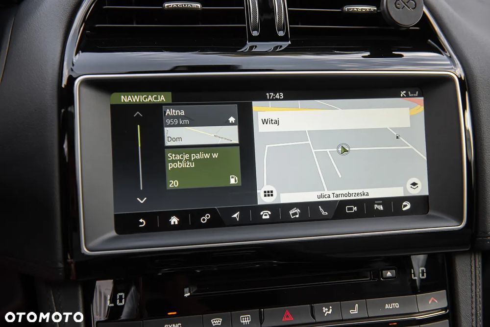 Jaguar F-Pace 3.0 TDV6 AWD First Edition - 32