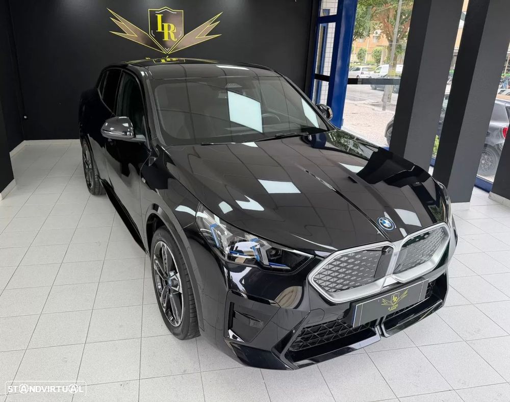BMW iX2 eDrive20 Pack Desportivo M - 2