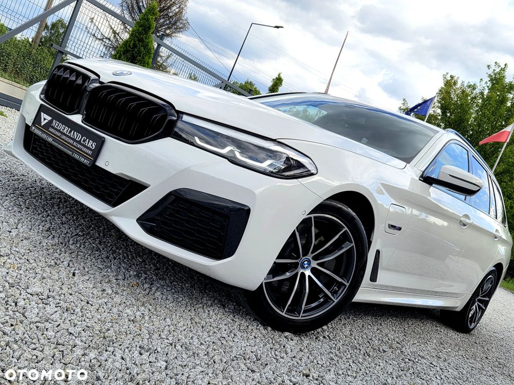 BMW Seria 5 530e xDrive M Sport sport - 32