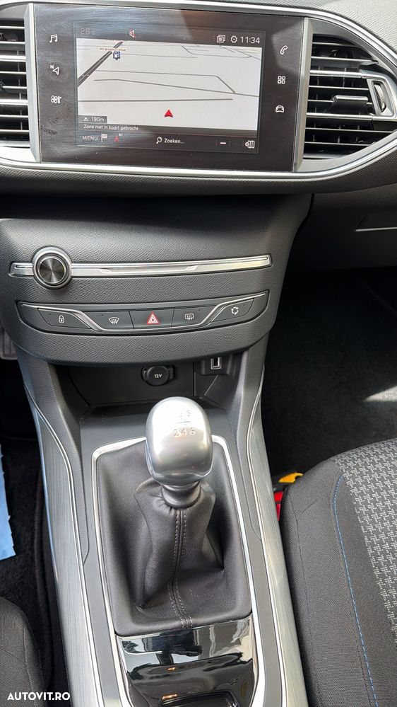 Peugeot 308 PureTech 110 Stop & Start Style - 12