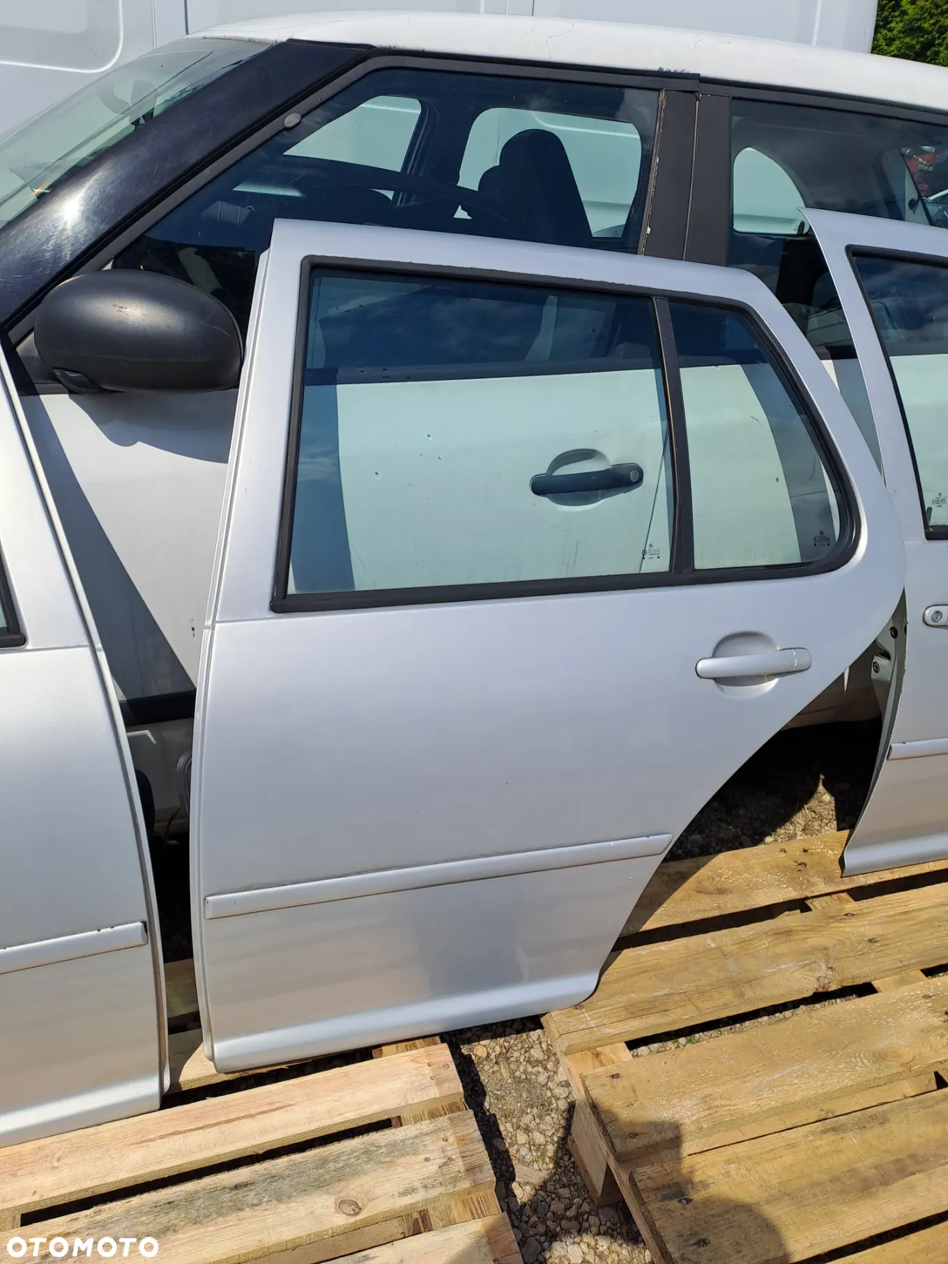 Volkswagen Golf IV 5D drzwi kompletne klapa kod lakieru LB7Z i inne - 4