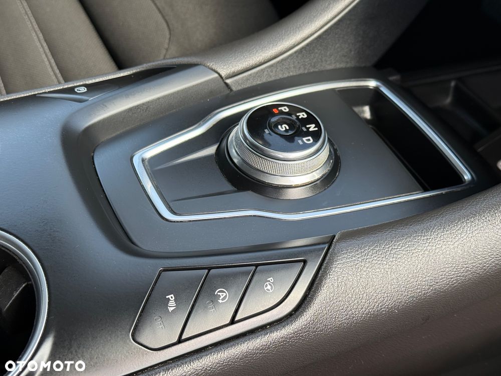 Ford Mondeo 2.0 EcoBlue Titanium - 21