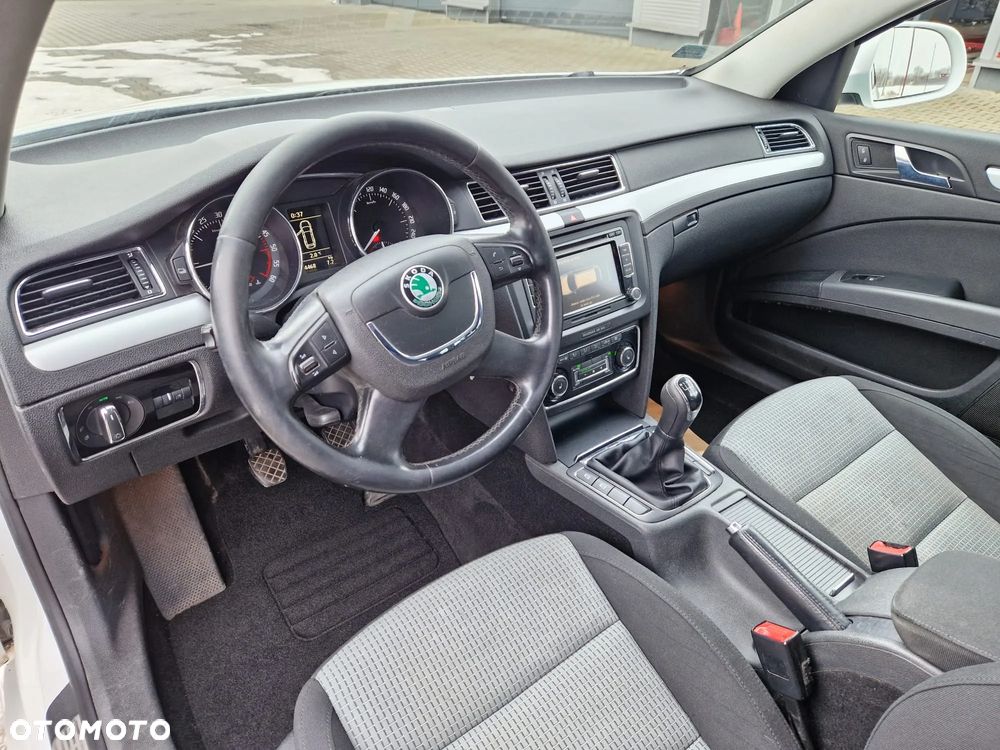 Skoda Superb 2.0 TDI Elegance - 12