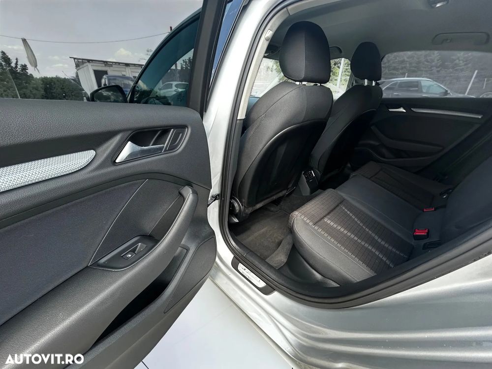 Audi A3 Limuzina 2.0 TDI S line Sportpaket - 15
