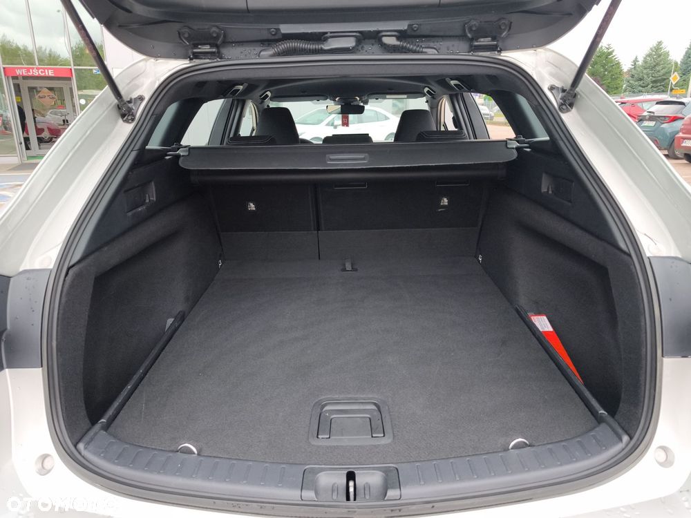 Toyota Corolla 1.8 Hybrid Comfort - 13