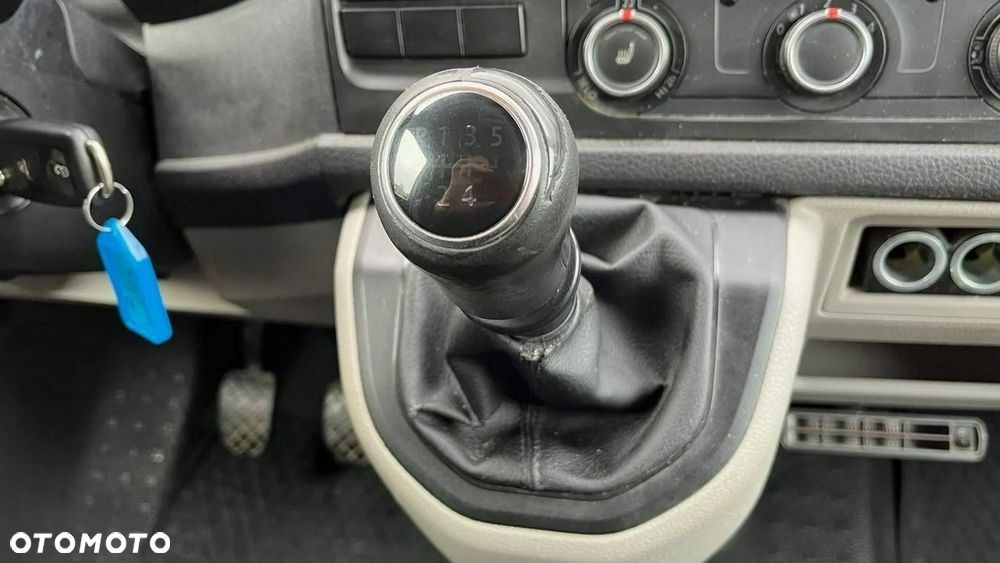Volkswagen Transporter - 34