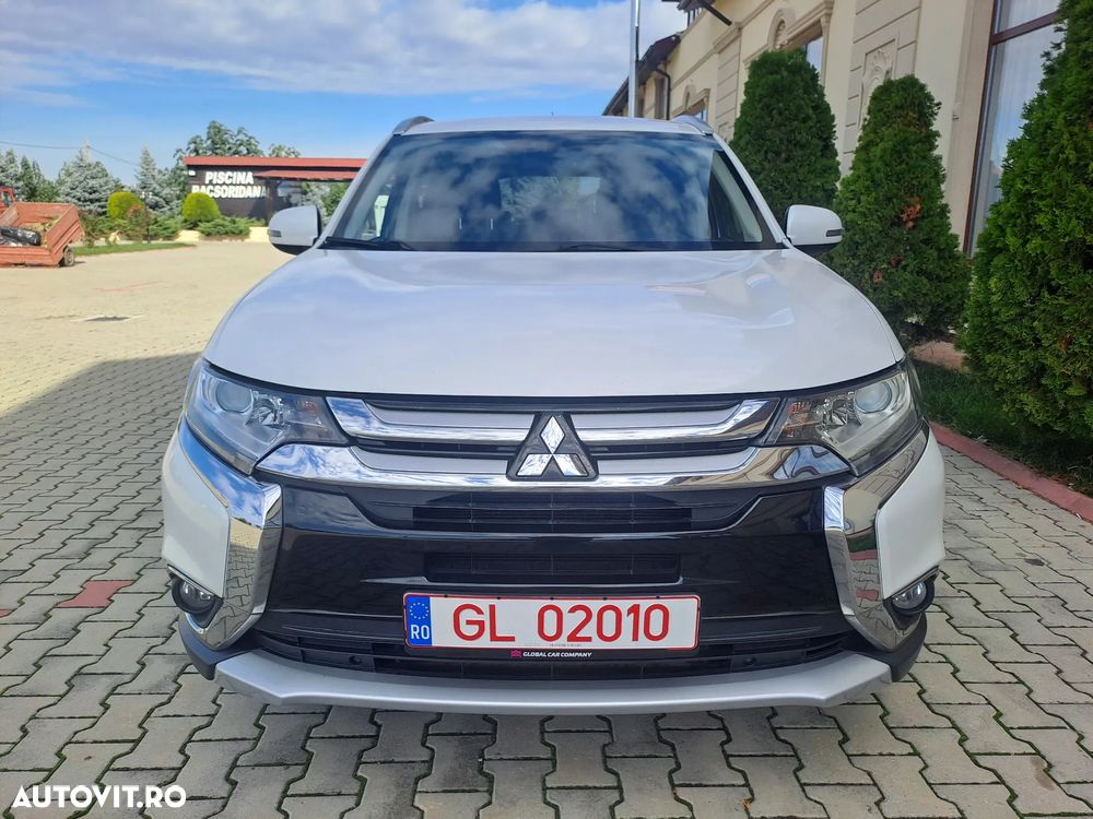 Mitsubishi Outlander 2.2 DI-D 4WD Instyle - 11