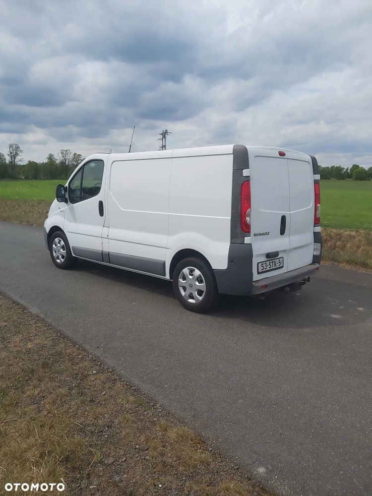 Renault Trafic L1H1 2.0DCi - 11