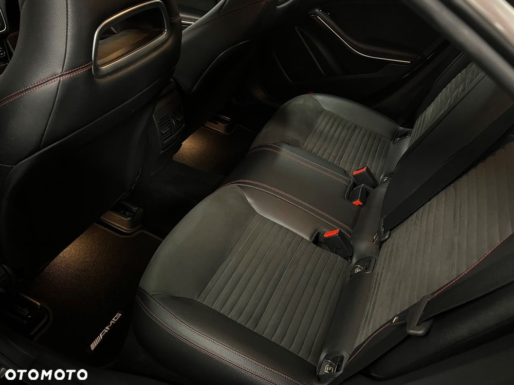 Mercedes-Benz CLA 200 7G-DCT AMG Line - 8