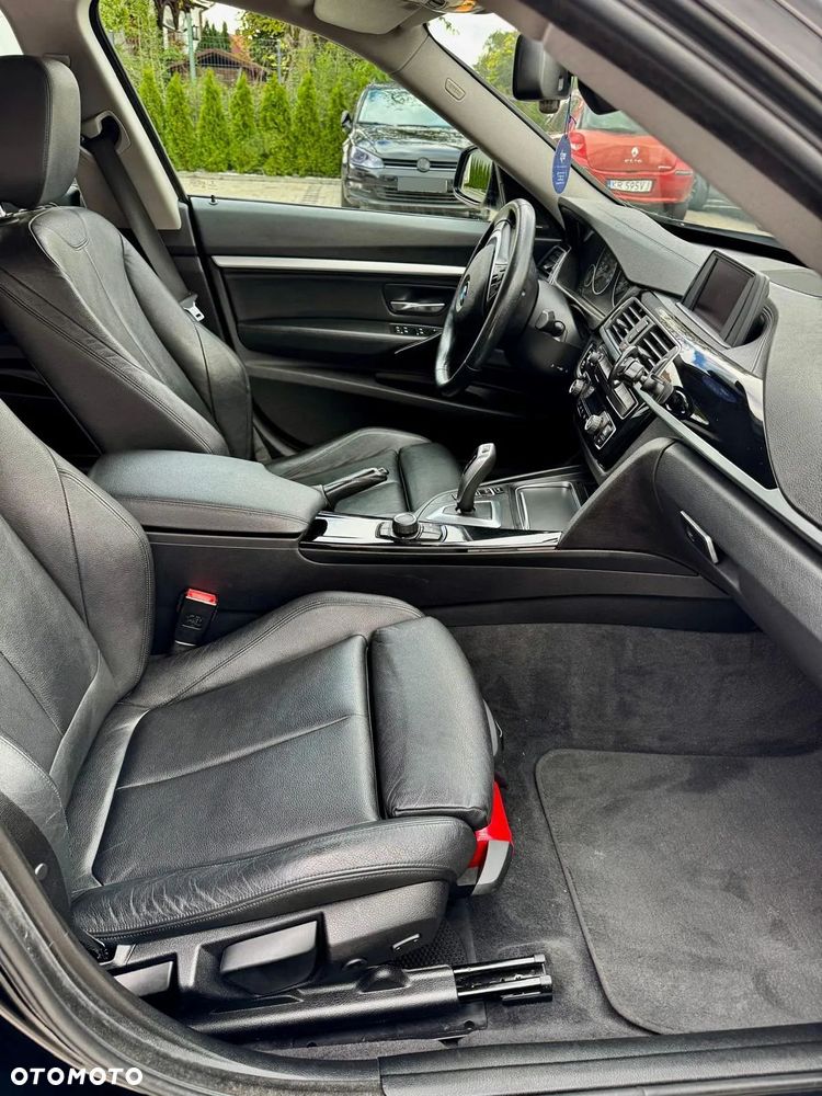 BMW 3GT 330i xDrive - 9