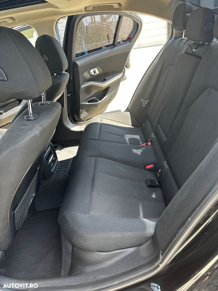 BMW Seria 3 320i AT - 3