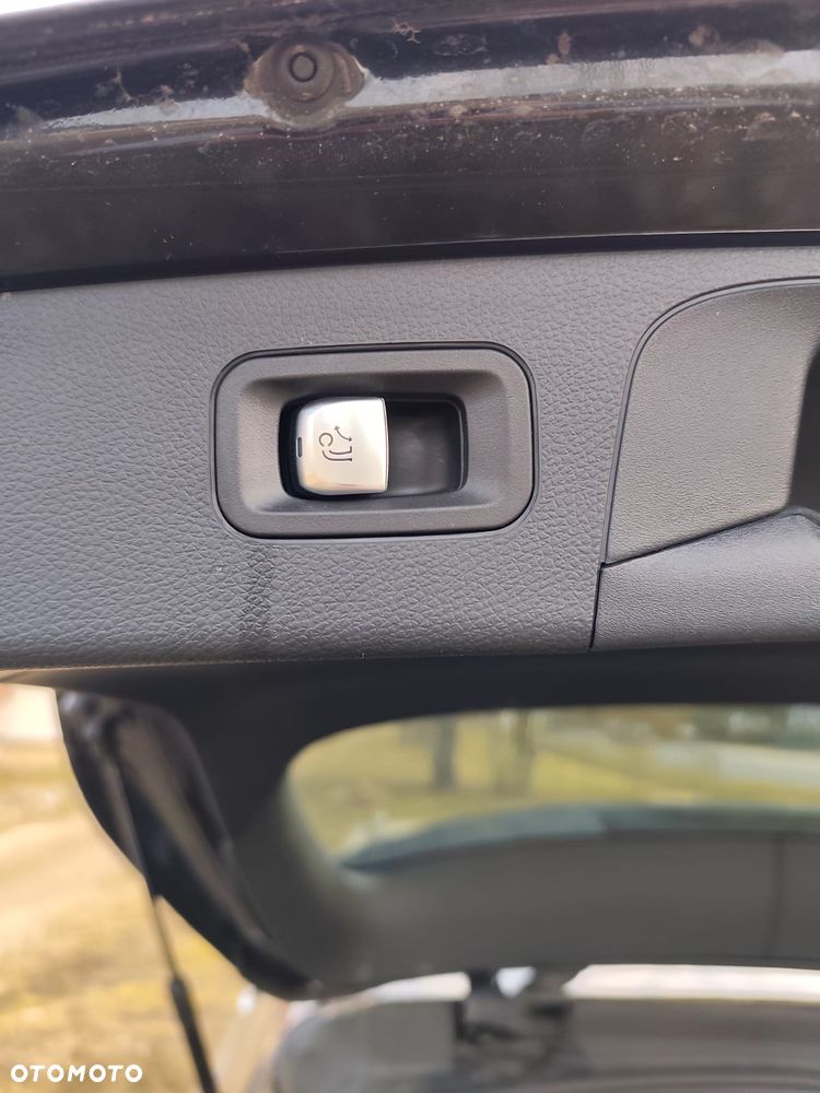 Mercedes-Benz GLC - 18