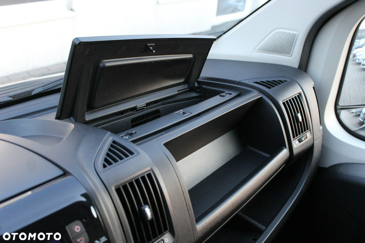 Peugeot Boxer - 24