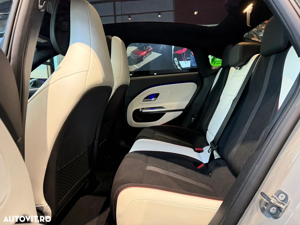 Mercedes-Benz CLA 250+ Coupe - 11