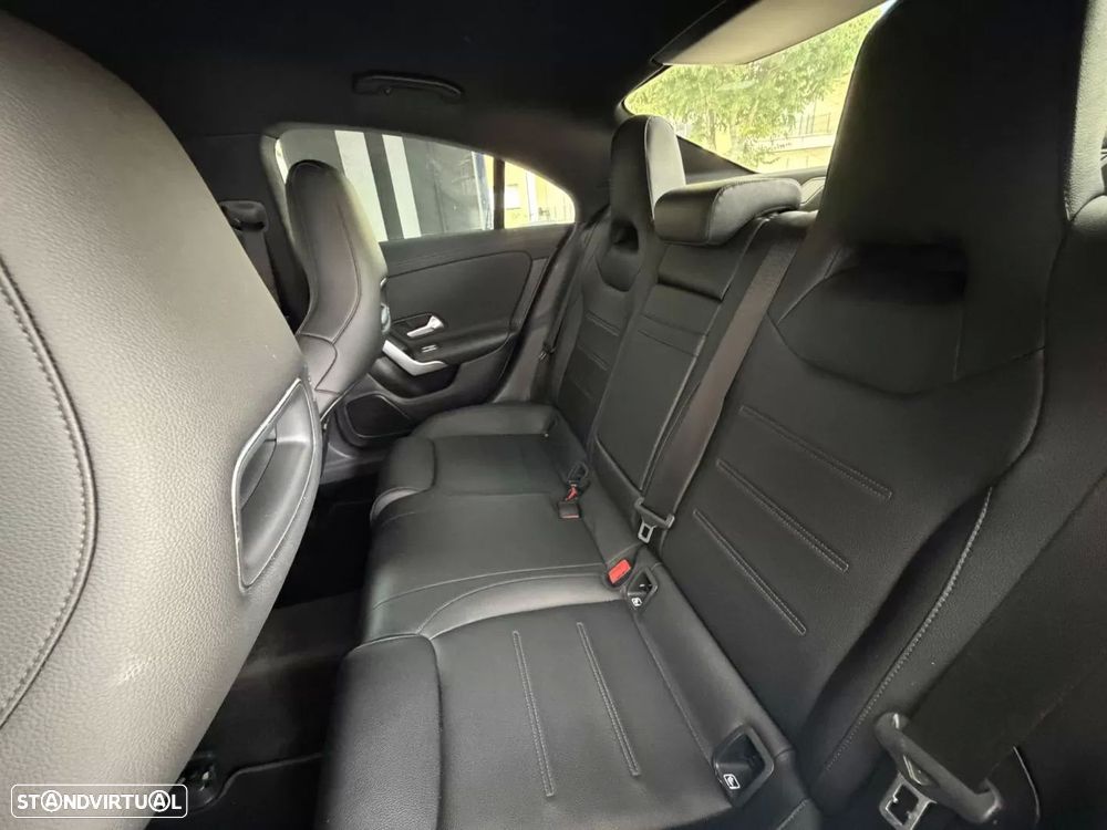 Mercedes-Benz CLA 180 - 12